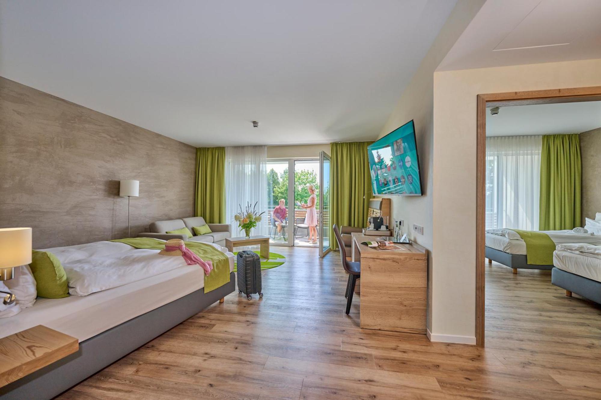 Bachhof Resort Hotel Kirchroth エクステリア 写真